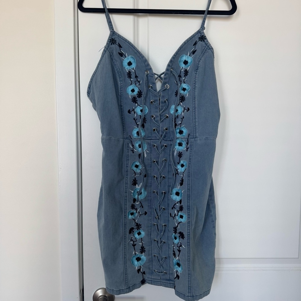 Fashion Nova Embroidered Floral Lace Up Denim Mini Dress XL